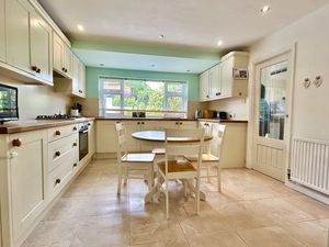 Breakfast Kitchen- click for photo gallery